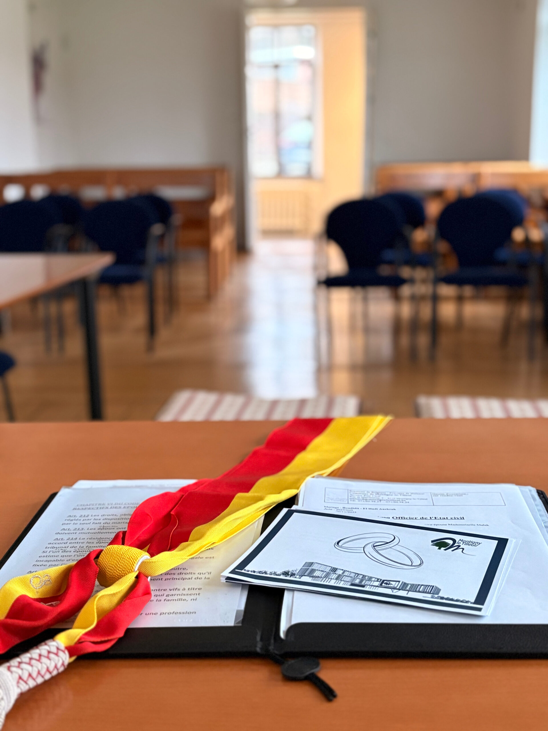 Premier mariage célébré par Loïc Sartieaux, échevin de Montigny-le-Tilleul - Landelies
